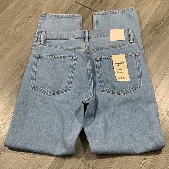 Massimo Dutti Light Wash Straight Leg High Rise 100% Cotton Jeans size 6 NWT - Picture 4 of 13